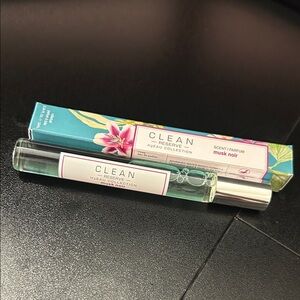 Clean Reserve H2EAU Collection Musk Noir Women's Fragrance Roller - musk noir